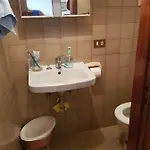 Casa Tranquilla E Luminosa Con Terrazzo A Due Passi Dal Mare * Brolo