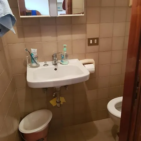 Casa Tranquilla E Luminosa Con Terrazzo A Due Passi Dal Mare * Brolo