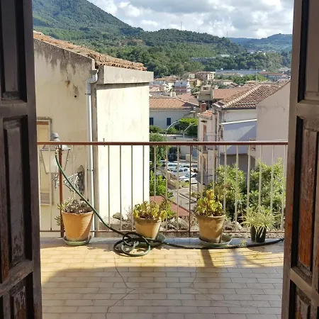 Casa Tranquilla E Luminosa Con Terrazzo A Due Passi Dal Mare *