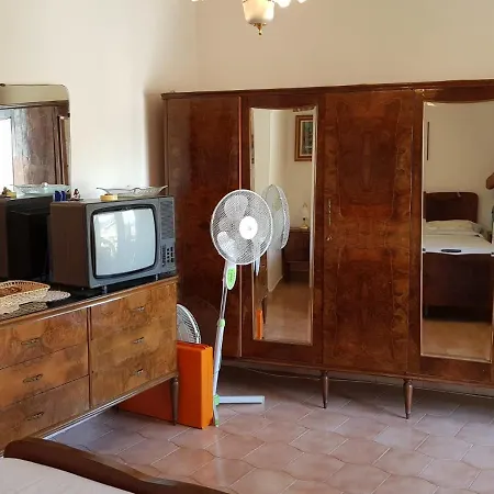 Casa Tranquilla E Luminosa Con Terrazzo A Due Passi Dal Mare Apartmán *