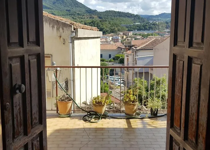 Casa Tranquilla E Luminosa Con Terrazzo A Due Passi Dal Mare *